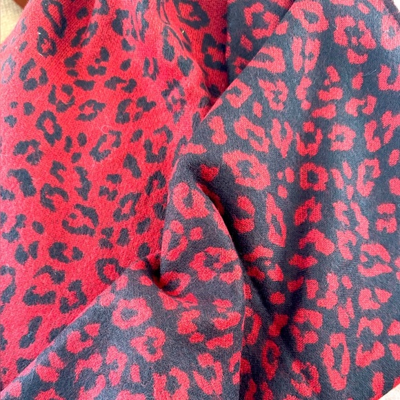 Steve Madden Accessories - Steve Madden Red and Black Leopard Scarf